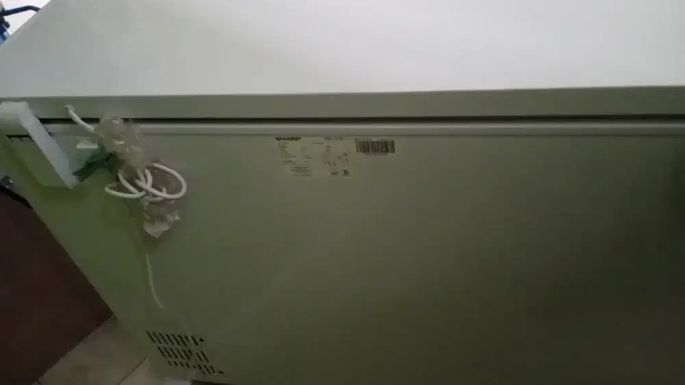 Freezer Sharp 310liter