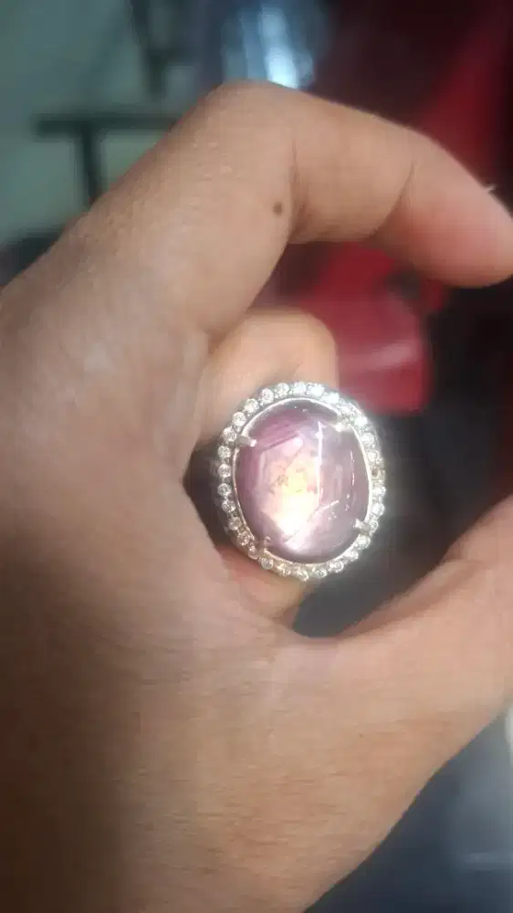 Batu Permata Ruby Tanzania