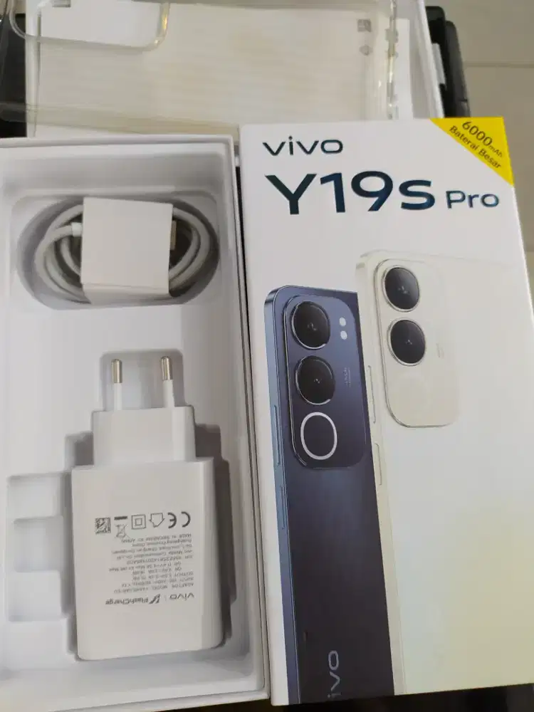 VIVO Y19S PRO RAM 4+4 ROM 64 SECOND LIKE NEW.. MULUSPOLL