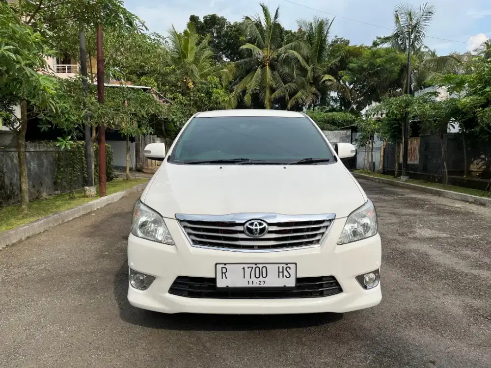 Inova 2.5 V Diesel 2012 Matic