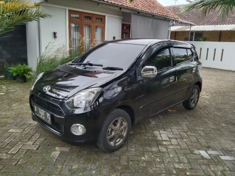 Daihatsu Ayla X