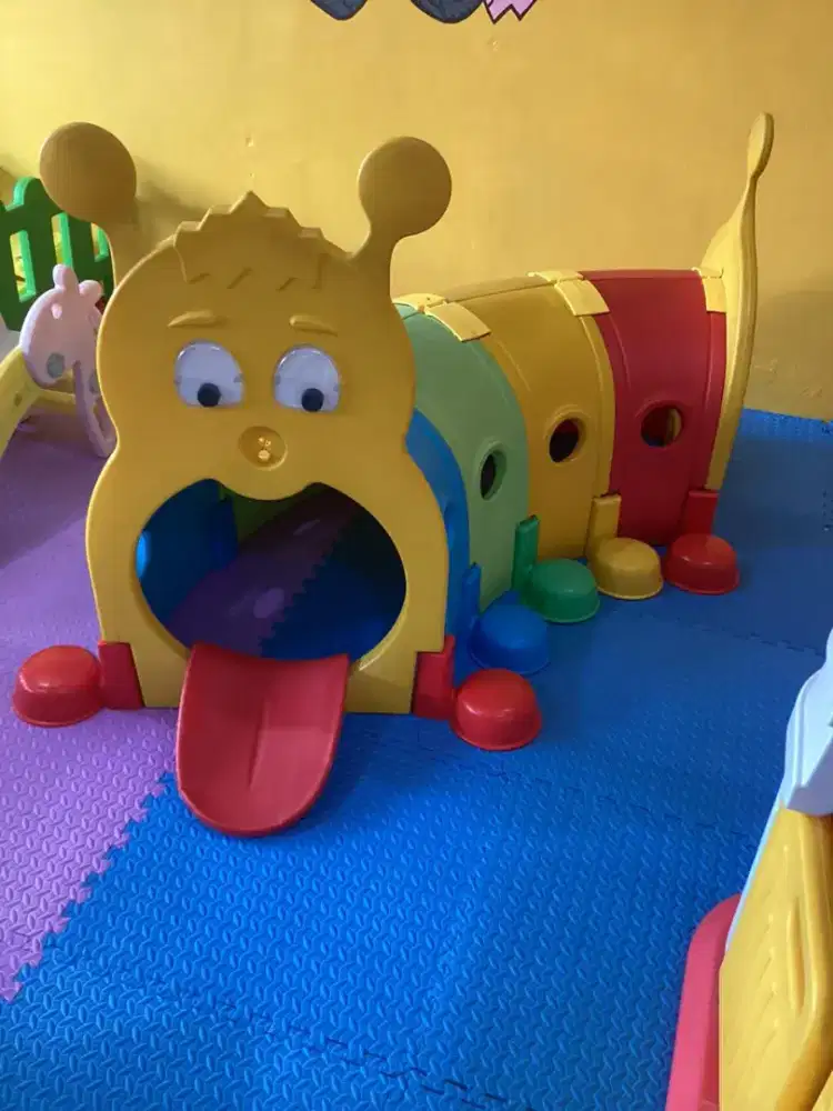 Ulat trowongan mainan