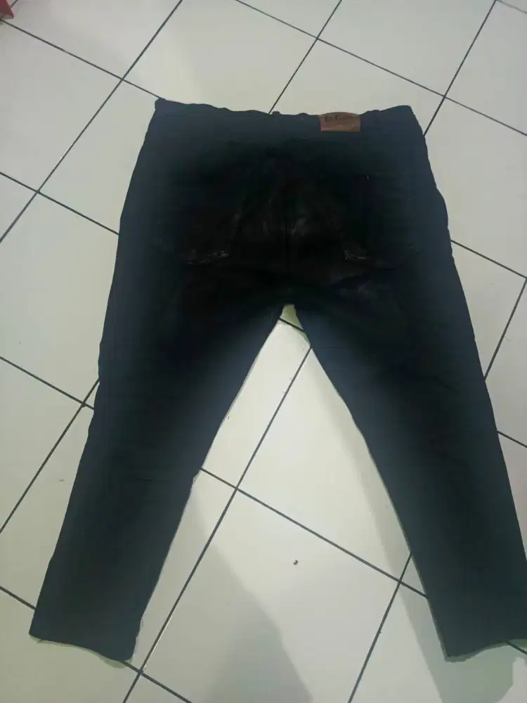 Celana Jeans Panjang Hitam Tag Lee Cooper Warna Hitam Bahan Stretch