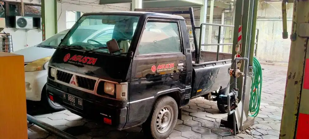 Mitsubishi Pickup L300