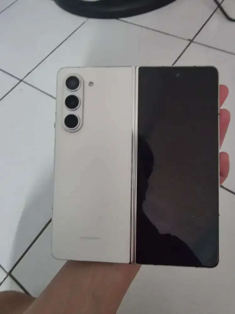 Samsung galaxy z fold 5 ram 12/256 gb