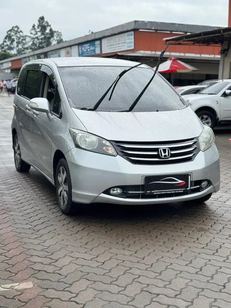 freed psd at 2010 silver Cash. dp 10jt tipe e