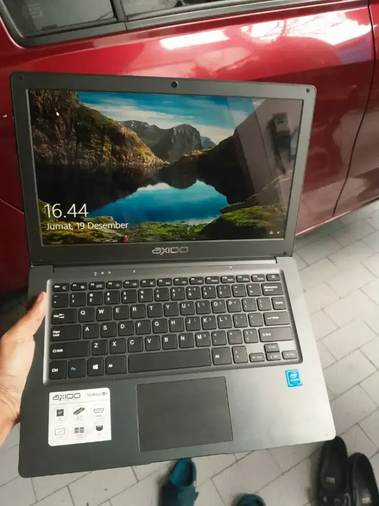 Laptop Axioo Mybook 14H Layar FullHD sudah SSD no lemot
