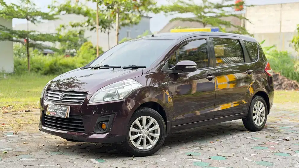 Dp 10jt. SUZUKI ERTIGA GX 2013 Matic Merah Maroon