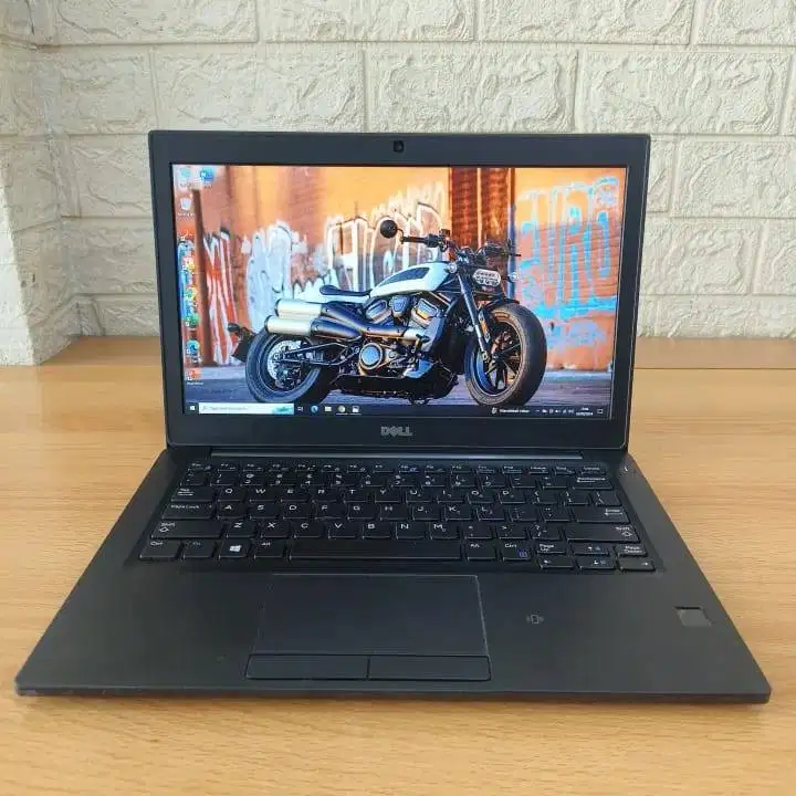Dell Latitude 7280 i5 Gen 7 | RAM 8GB SSD 256GB | Slim & Fullset