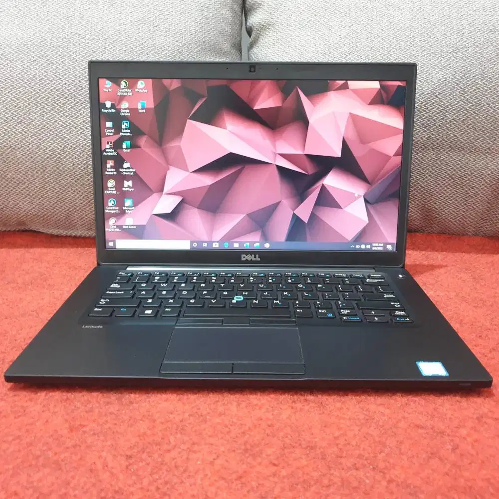 Dell Latitude 7480 i5 Gen 6 | RAM 8GB SSD 256GB | Fullset + Garansi