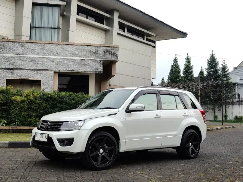 Grand Vitara 2012 Manual Km59rb Putih Antik