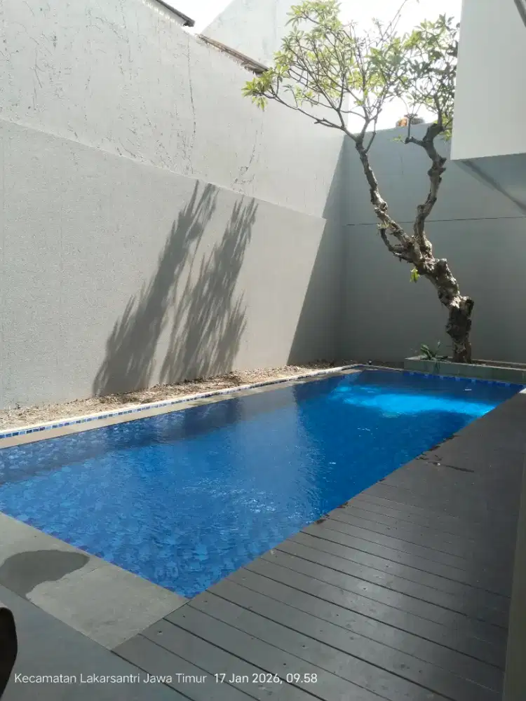 Dijual Rumah Baru dengan Kolam Renang Pribadi di Royal Residence