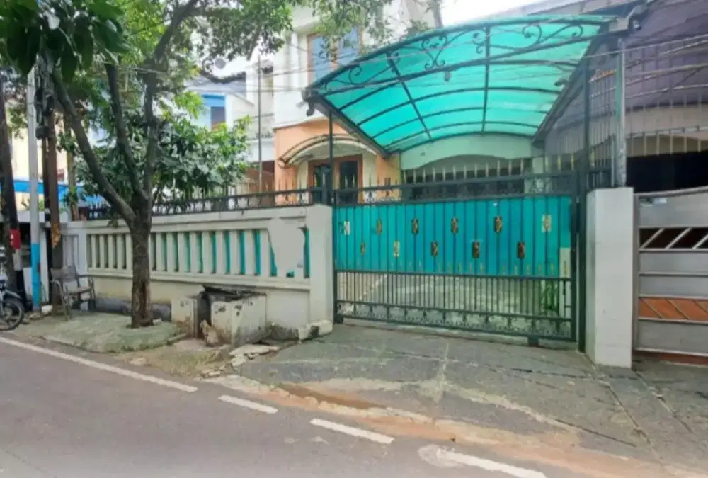 Dijual Rumah 2 Lantai Cempaka Putih