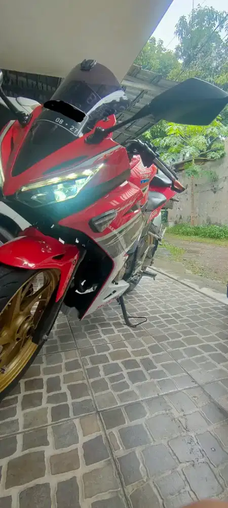 CBR 150 R Merah Putih