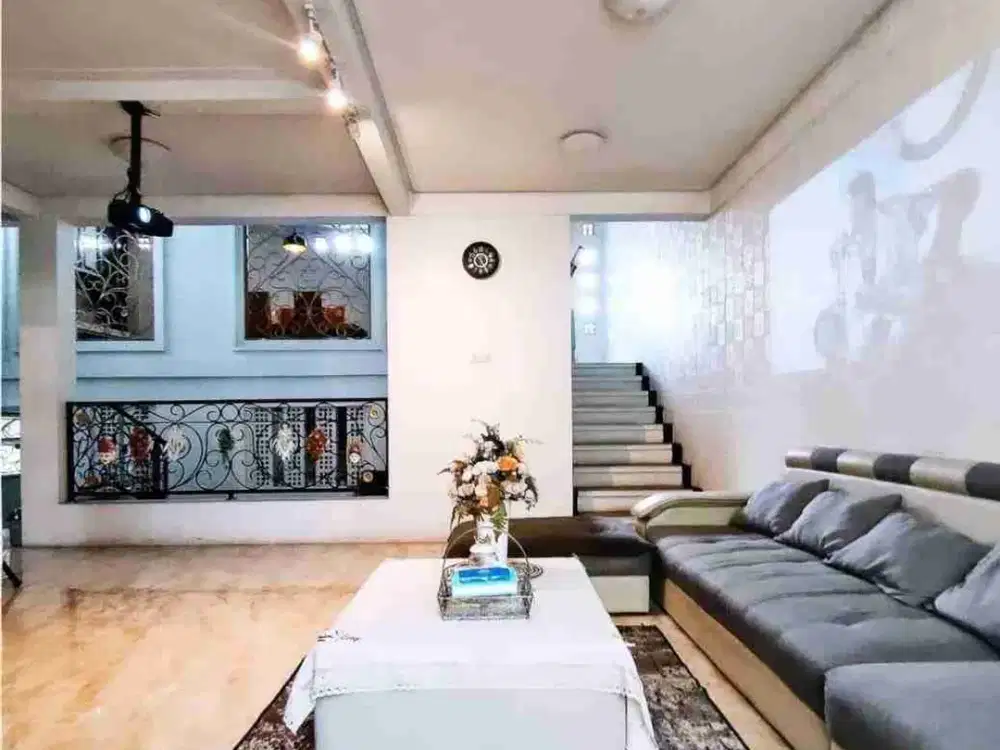 Rumah Citra Gran Cibubur 3 lantai full furnish 6 BLN 75 juta