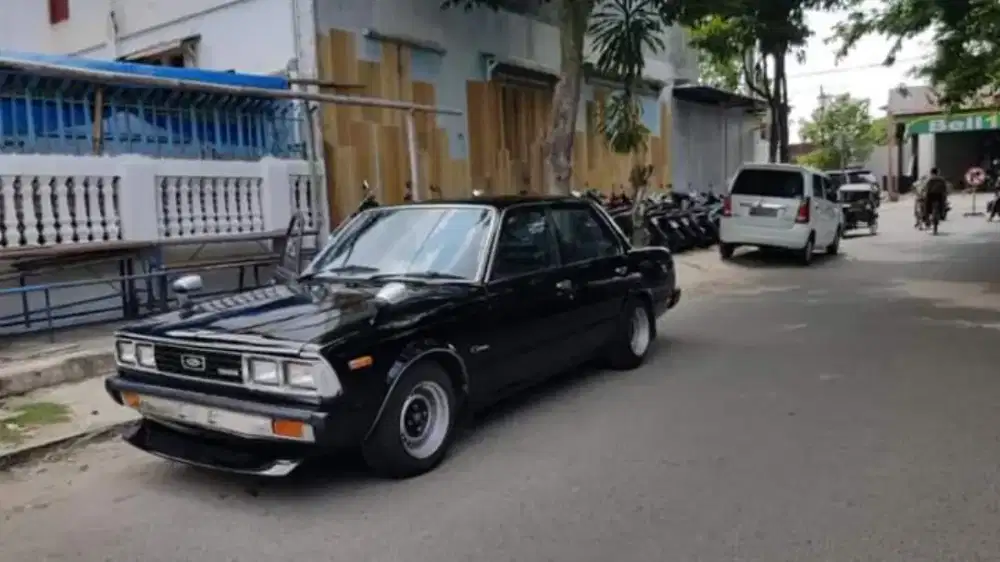 Toyota Corona rt 132