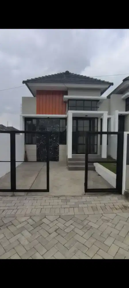 Rumah Kota Malang Sukun 400 jt an