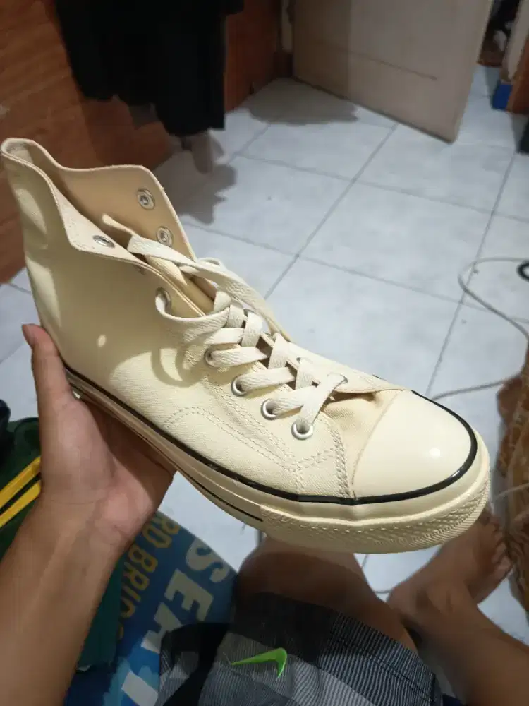 SEPATU VENTELA BACK TO 70'S