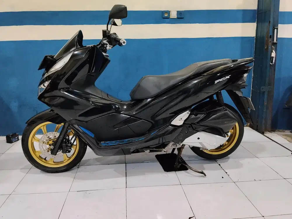 (1) honda PCX 150 cc 2018 ful orisinil