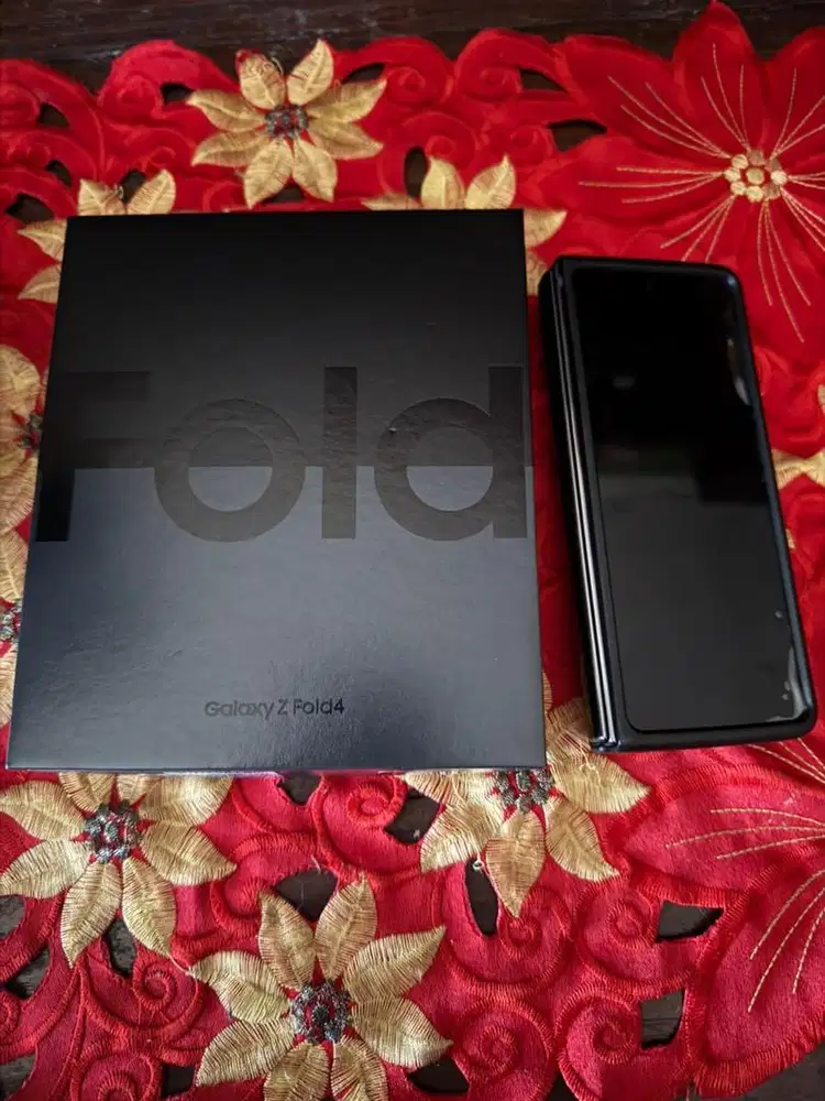 Dijual samsung Z Fold4