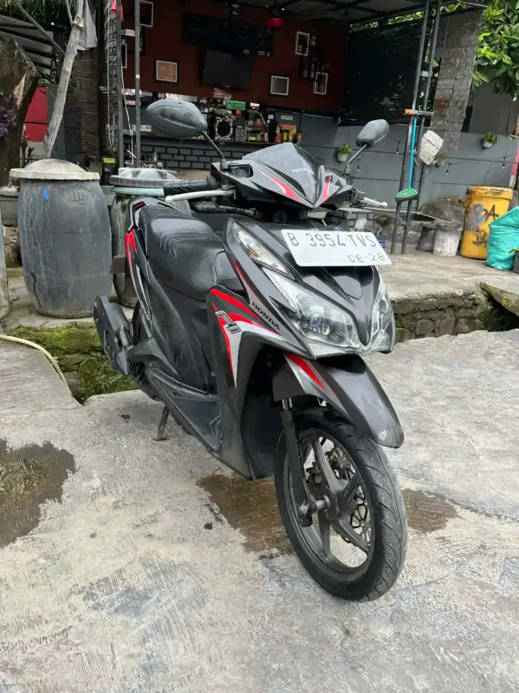 Honda Vario 125 Old KZR 2013 PAJAK HIDUP