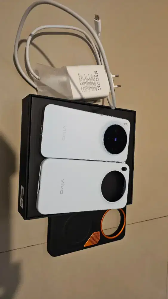 Vivo x300 12/256 Like New