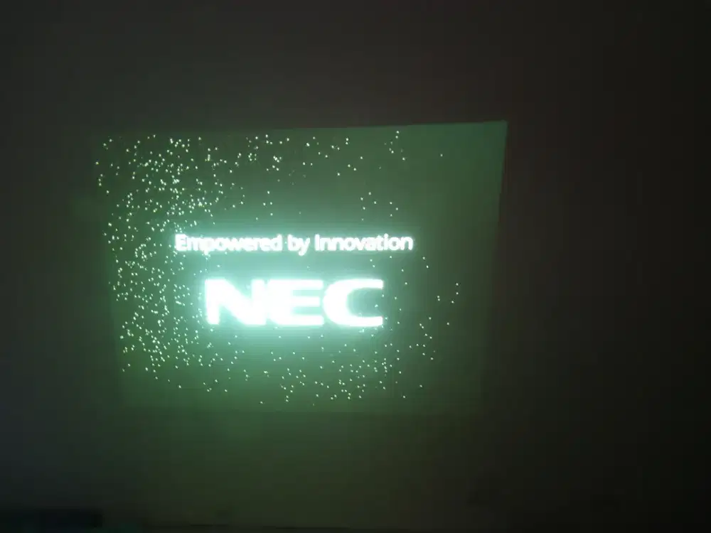 Proyektor DLP NEC V260X HDMI