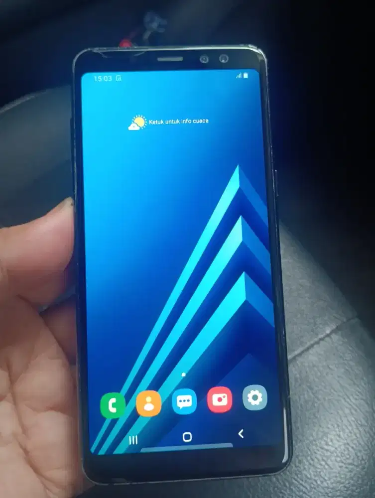 Samsung a8 2018 4/32 tt/bt