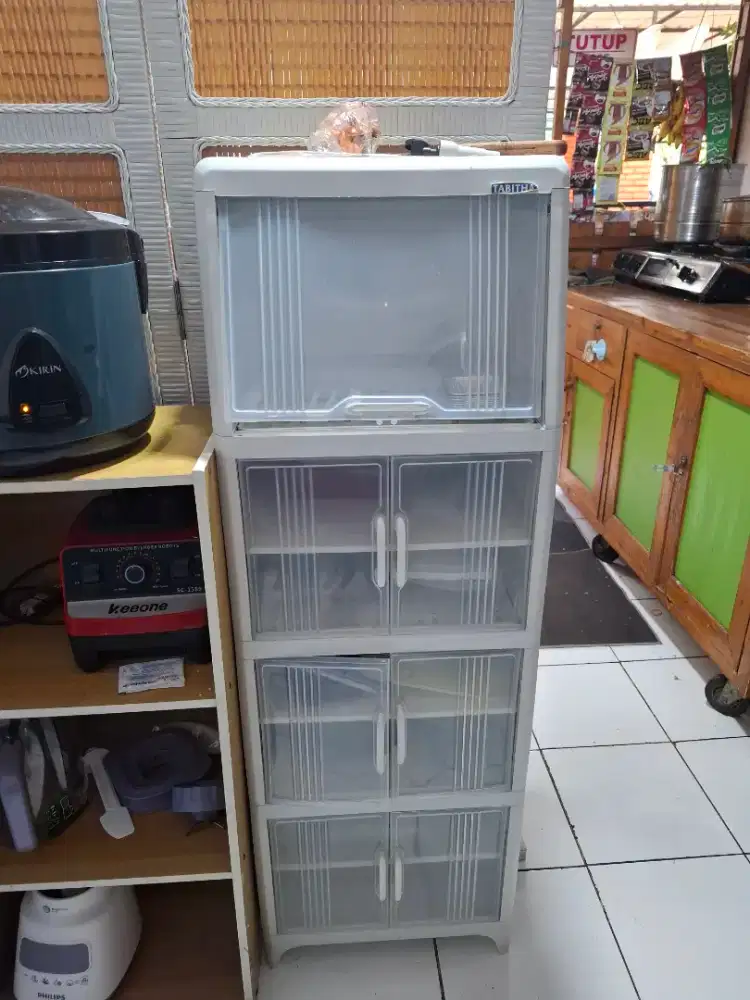 Dijual rak piring bekas kondisi seperti baru