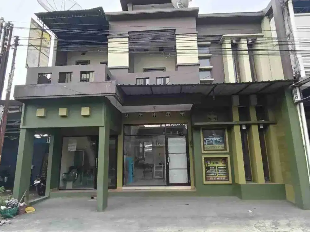 rumah + ruang usaha tepi jalan strategis bisa untuk usaha