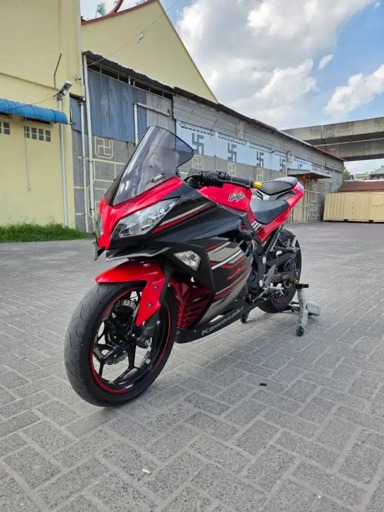Kawasaki Ninja 250 FI SE ABS Merah 2017
