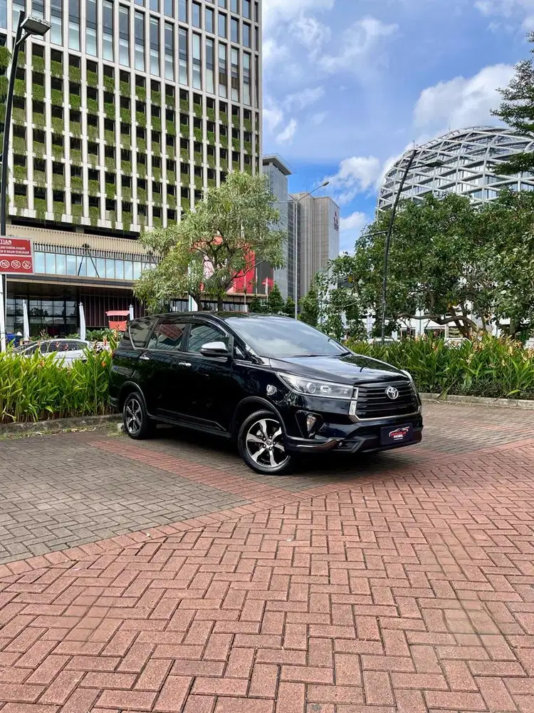 [Low Odo] Toyota Innova Venturer 2.4 Diesel AT 2021