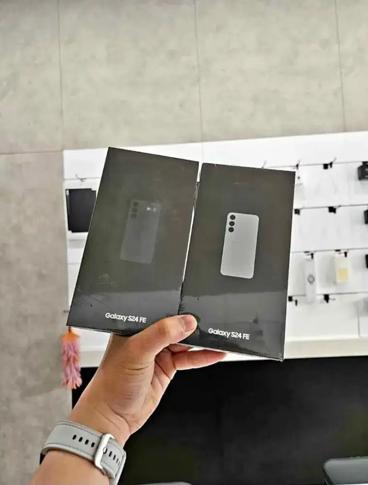 SAMSUNG S24 FE 5G 8/512 SEIN