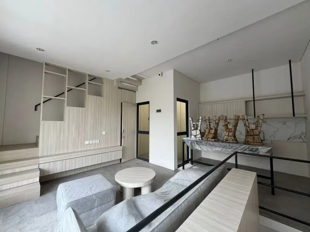 Dijual Rumah Full Furnished Impresahaus  R Tabebuya BSD City Tangerang Selatan