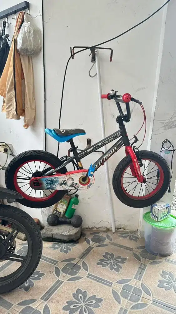 Sepeda anak Avenger Element Marvel  16inch Preloved