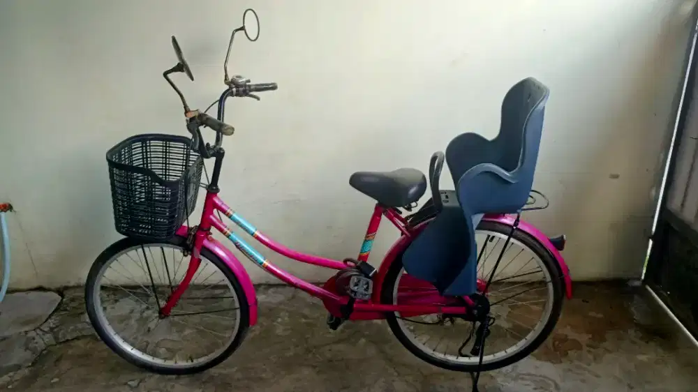 SEPEDA KERANJANG DAN BONCENGAN ANAK