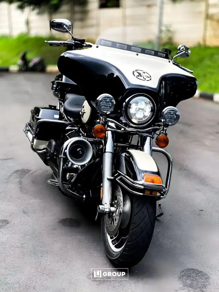 FOR SALE!! Electra Police 2011