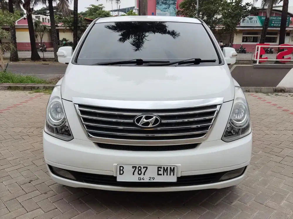 Hyundai H- 1 2.4 Elegance At 2014