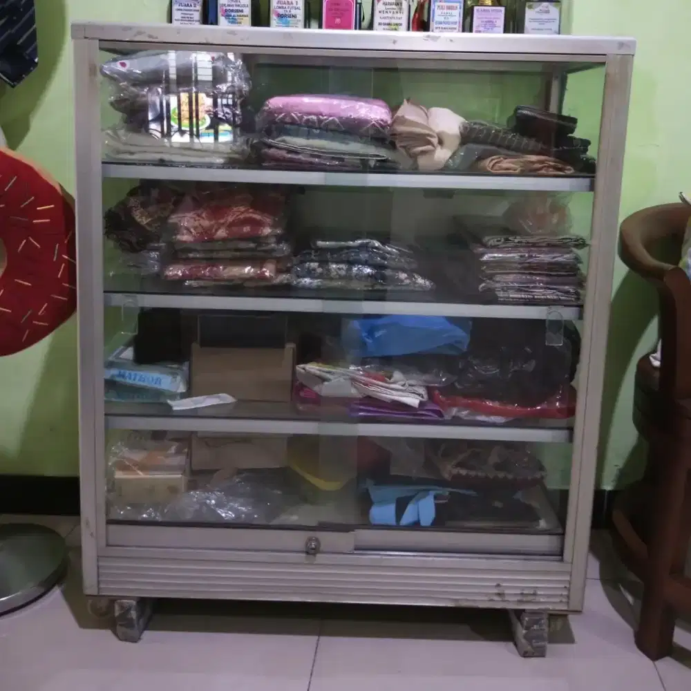 ETALASE kaca uk.90x40