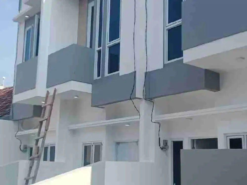 Di Jual Rumah Cantik 2 Lantai di Matraman Strategis
