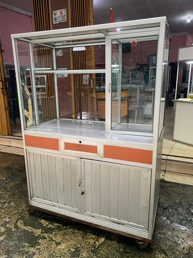 Etalase gerobak alumunium 120cm bekas
