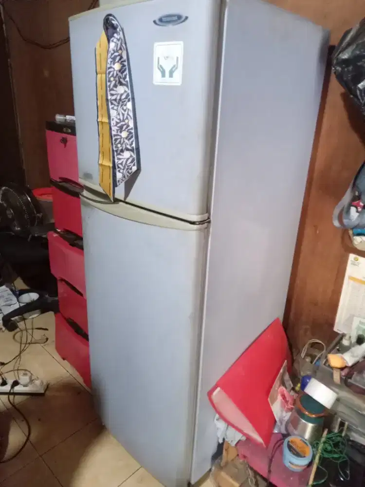 BU cepat
Barang kali ada yang minat 950 nego
Toshiba 2 pintu jumbo