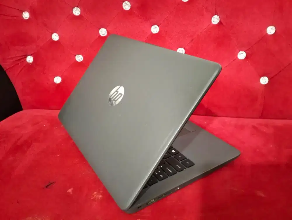 Laptop HP 240 G7 core i3 GEN 10 SSD 512/RAM 8 GB mantull