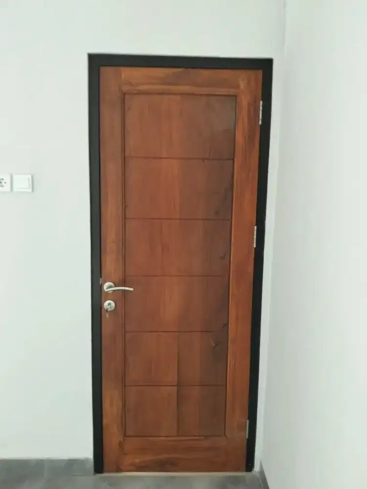 Jasa pasang pintu kayu wilayah Surabaya dan sekitarnya