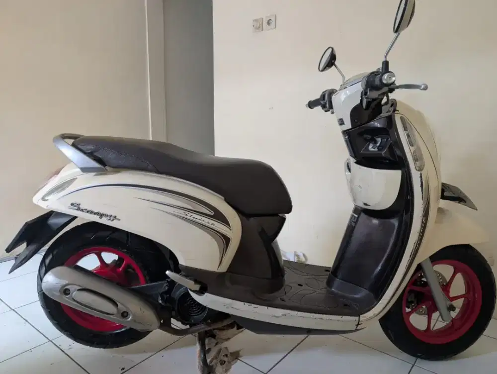 honda scoopy 2015