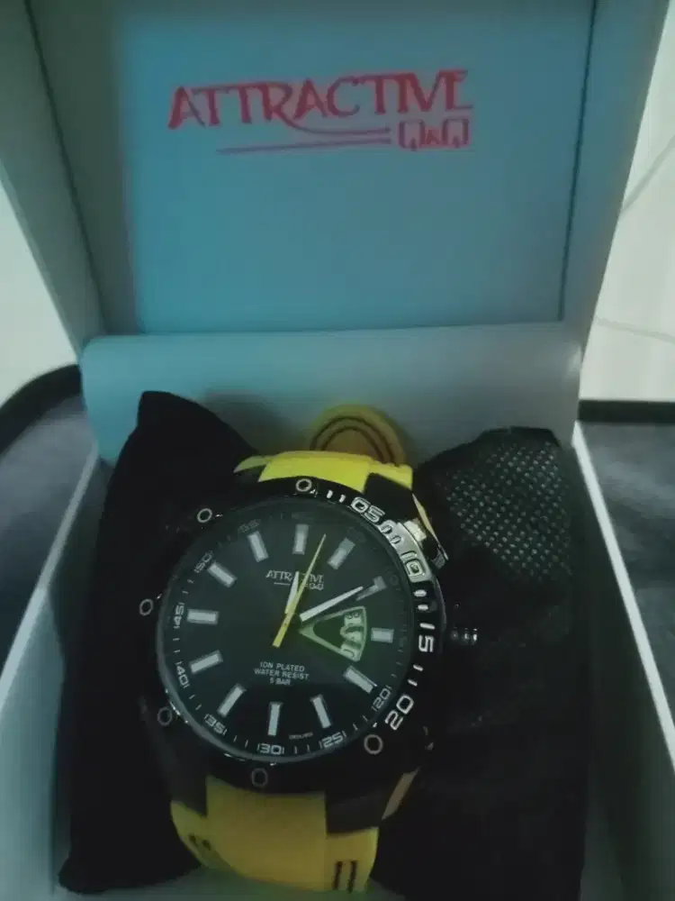 Jam tangan cowok/cewek ATTRACTIVE Q&Q