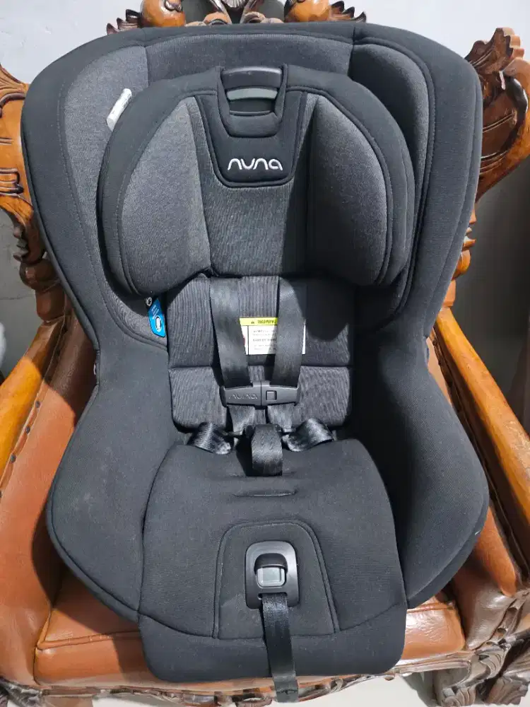 Carseat Nuna Rava All Black