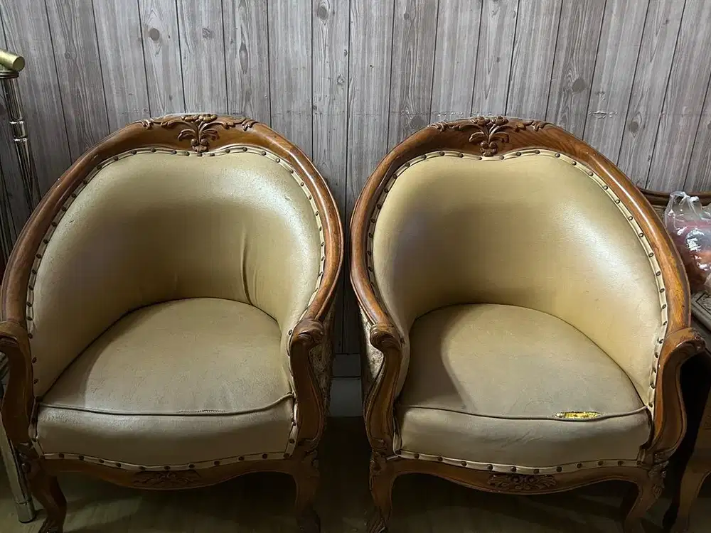 3 Kursi Sofa Klasik Ukir Kayu Jati – Set Ruang Tamu (Second)