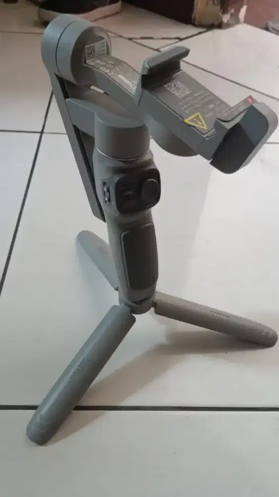 Tripod gimbal Zhiyun smooth-Q3 + Light
