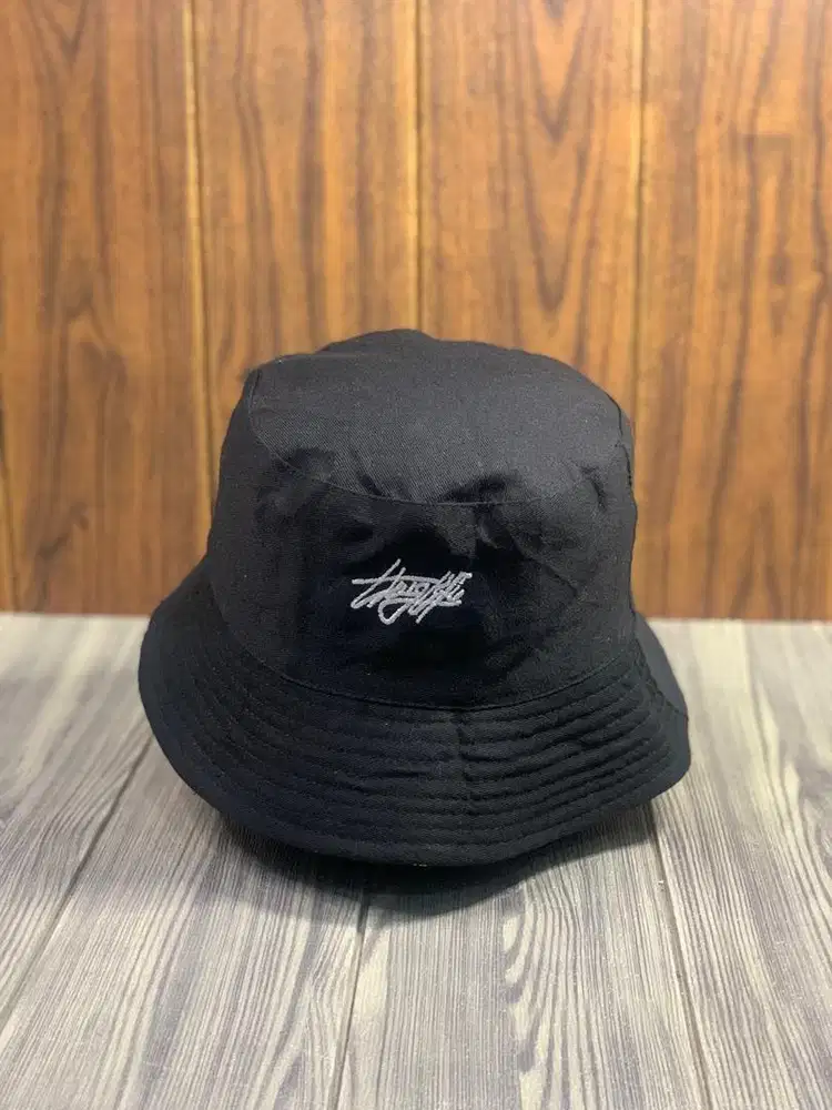 Bucket Hat Reversible THUG LIFE